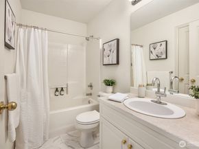 23713 SE 5th Court, Sammamish WA 98074