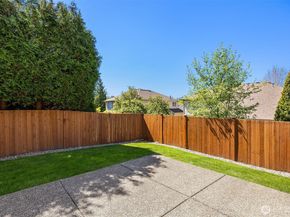 23713 SE 5th Court, Sammamish WA 98074
