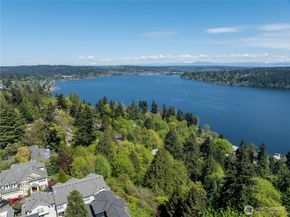 13540 39th Avenue NE A, Seattle WA 98125