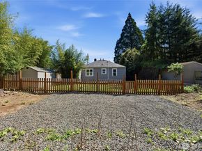 1329 N Cambrian Avenue, Bremerton WA 98312