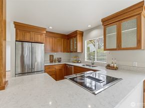 613 Bellevue Way SE, Bellevue WA 98004
