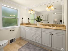 3920 W Barrett Street, Seattle WA 98199