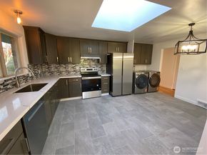 4916 24th Place S, Seattle WA 98108