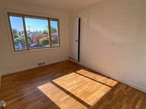 4916 24th Place S, Seattle WA 98108