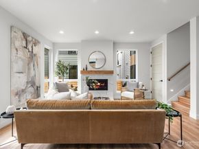 543 16th Avenue W, Kirkland WA 98033