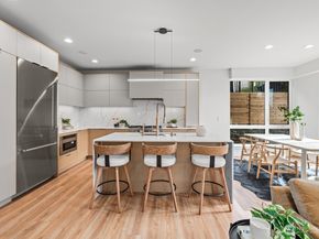543 16th Avenue W, Kirkland WA 98033