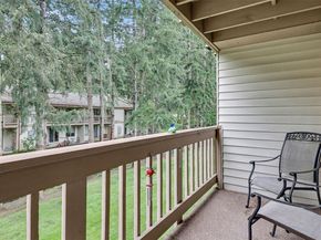 17425 119th Lane SE D22, Renton WA 98058