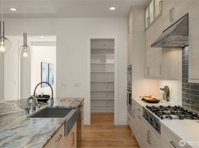 11707 177th Place NE, Redmond WA 98052