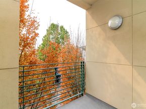 17 W Mercer Street 301, Seattle WA 98119