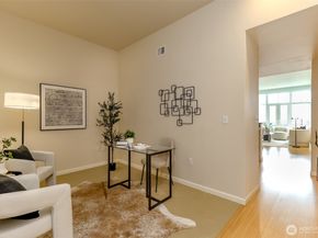 17 W Mercer Street 301, Seattle WA 98119
