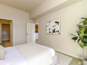 17 W Mercer Street 301, Seattle WA 98119