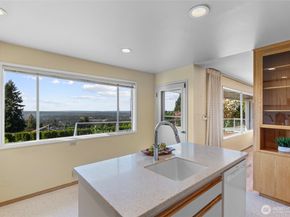 14508 SE 50th Street, Bellevue WA 98006