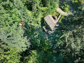 3815 131st Avenue NE, Bellevue WA 98005