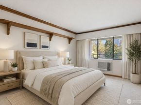 401 100th Avenue NE 209, Bellevue WA 98004
