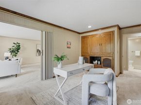 401 100th Avenue NE 209, Bellevue WA 98004