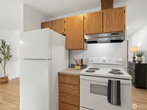11726 8th Avenue S, Burien WA 98168