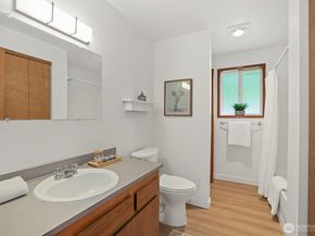 11726 8th Avenue S, Burien WA 98168