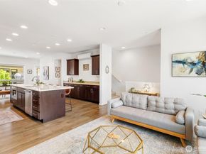 966 6th Avenue NE, Issaquah WA 98029