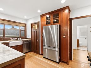 1471 NW 77th Street, Seattle WA 98117