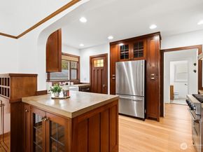 1471 NW 77th Street, Seattle WA 98117