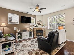 1023 117th Drive SE, Lake Stevens WA 98258