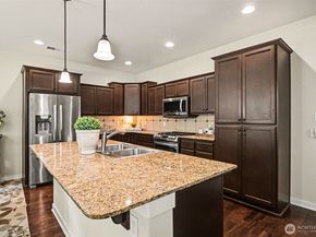 1023 117th Drive SE, Lake Stevens WA 98258
