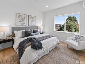 2851 NW 70th Street B, Seattle WA 98117