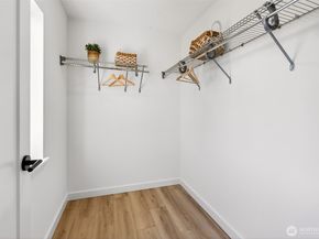 2851 NW 70th Street B, Seattle WA 98117