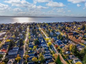2851 NW 70th Street B, Seattle WA 98117