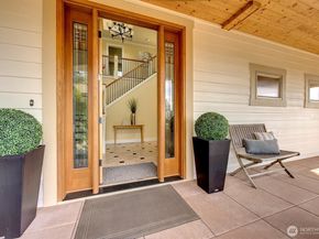 514 205th Avenue NE, Sammamish WA 98074