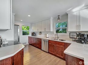 10825 Marine View Drive SW, Seattle WA 98146