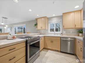 645 Bell Street 102, Edmonds WA 98020