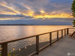 10835 Arroyo Beach Place SW, Seattle WA 98146