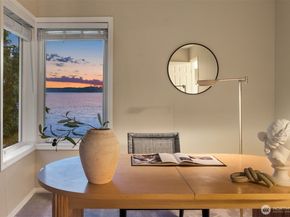 10835 Arroyo Beach Place SW, Seattle WA 98146