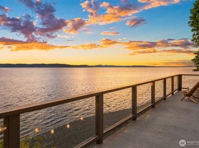 10835 Arroyo Beach Place SW, Seattle WA 98146