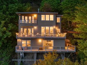 10835 Arroyo Beach Place SW, Seattle WA 98146