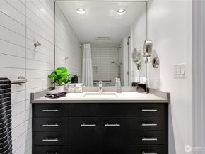 98 Union Street 206, Seattle WA 98101