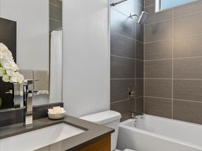 206 22nd Avenue A, Seattle WA 98122