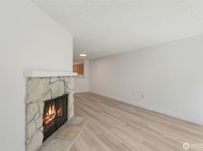 1555 Union Avenue NE 33, Renton WA 98059