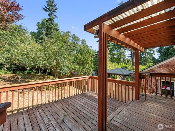 1718 NE 88th Street, Seattle WA 98115