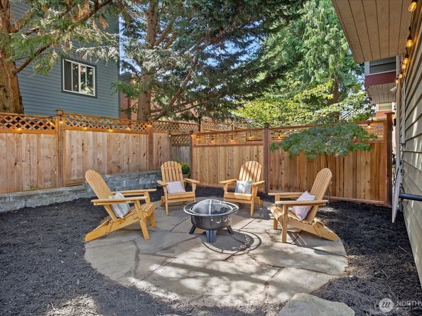 741 N 94th Street C, Seattle WA 98103