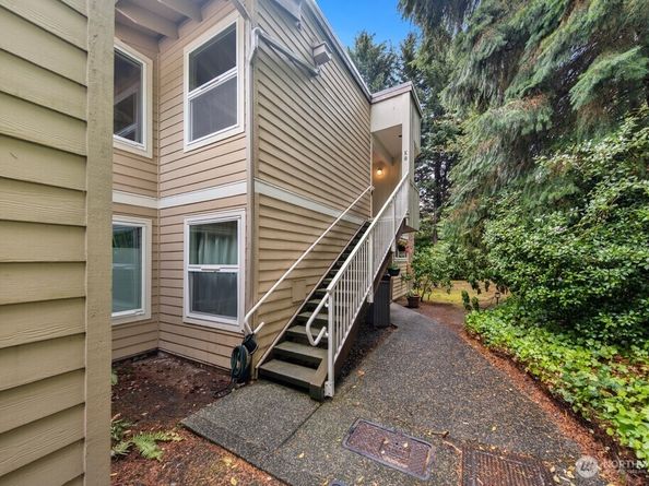 14633 NE 40th Street K8, Bellevue WA 98007