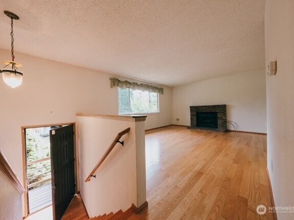 19311 59th Place NE, Kenmore WA 98028