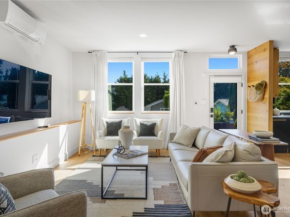 524 N 86th Street, Seattle WA 98103