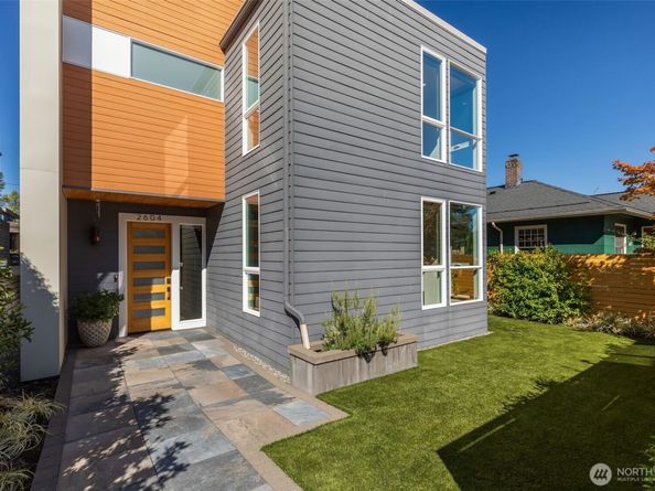 2604 E Ward Street, Seattle WA 98112