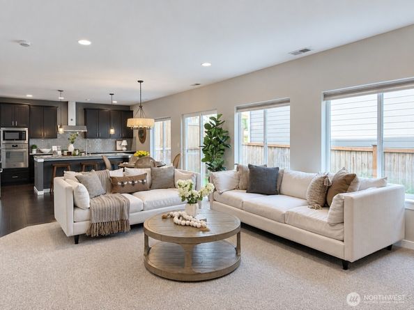 10219 125th Avenue NE, Kirkland WA 98033