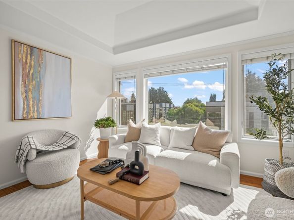 2167 Dexter Avenue N 402, Seattle WA 98109