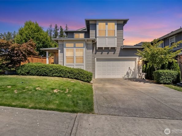 2412 NE Boulderstone Court, Poulsbo WA 98370