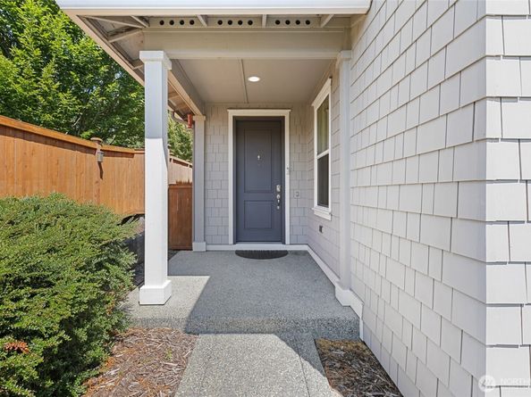 2412 NE Boulderstone Court, Poulsbo WA 98370