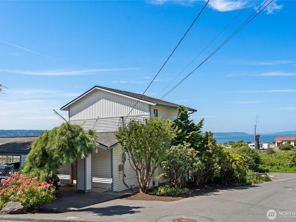 303 Church Avenue, Mukilteo WA 98275